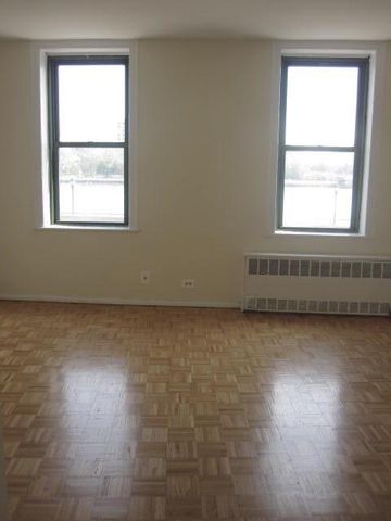 $2,425 | 542 East 79th Street, Unit 1R | Upper East Side