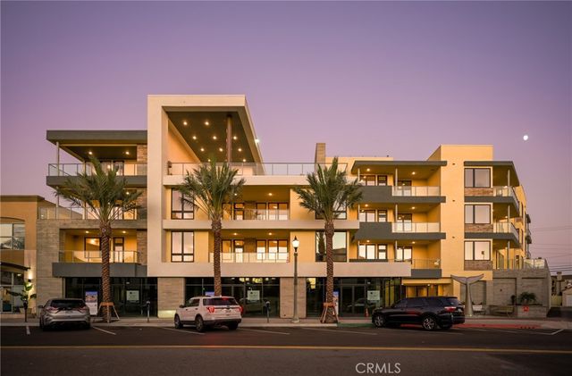 $1,994,994 | 414 Main Street, Unit 320 | West Huntington Beach