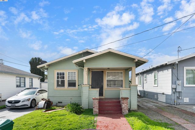 $384,990 | 7527 Halliday Avenue | Arroyo Viejo