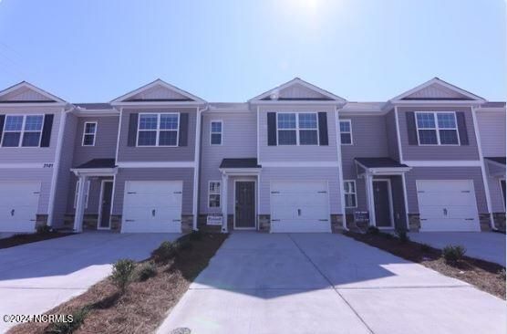 $1,650 | 3200 Tatlock Way, Unit E | Falkland Township - Pitt County