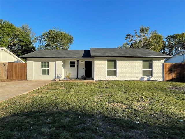 $255,000 | 822 Johnnie Row | Seagoville