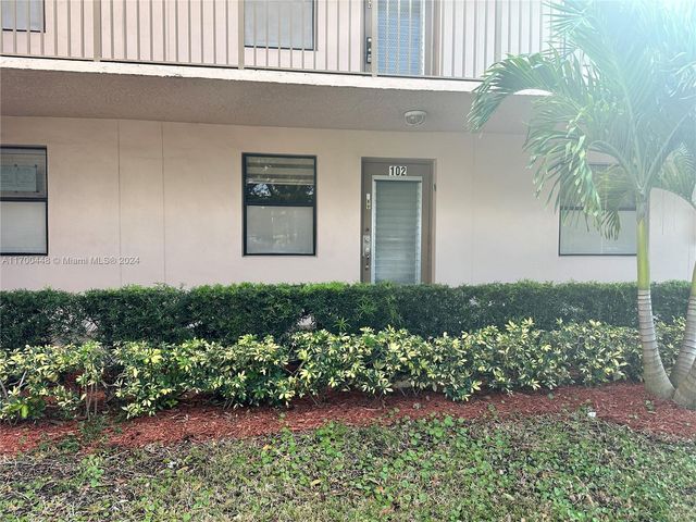 $176,000 | 10434 Sunrise Lakes Boulevard, Unit 102 | Sunrise Lakes