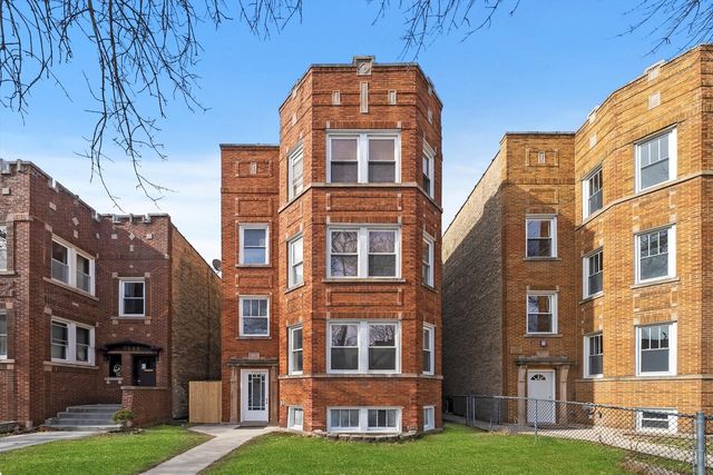 $2,150 | 7448 North Artesian Avenue, Unit 1 | West Rogers Park