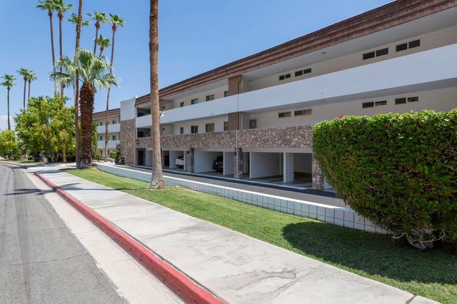 $424,500 | 2396 South Palm Canyon Drive, Unit 31 | Canyon Corridor