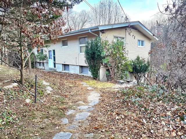 $399,900 | 1089 Storrs Road | Mansfield