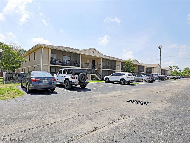 $1,475 | 5307 Summerlin Road, Unit 702 | Fort Myers