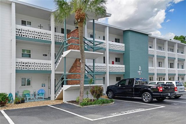 $2,000 | 1832 Sunny Drive, Unit D32 | Bayshore Gardens