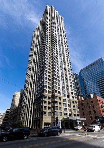 $3,395 | 440 North Wabash Avenue, Unit 3311 | River North