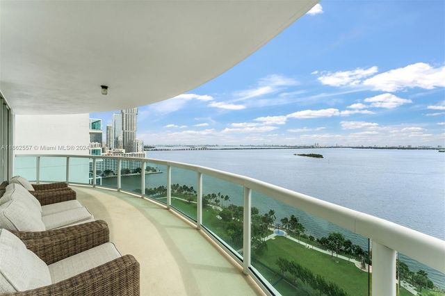 $1,250,000 | 1800 North Bayshore Drive, Unit 2101 | Edgewater