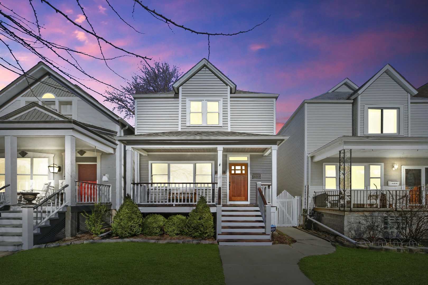 a view of house with a outdoor space