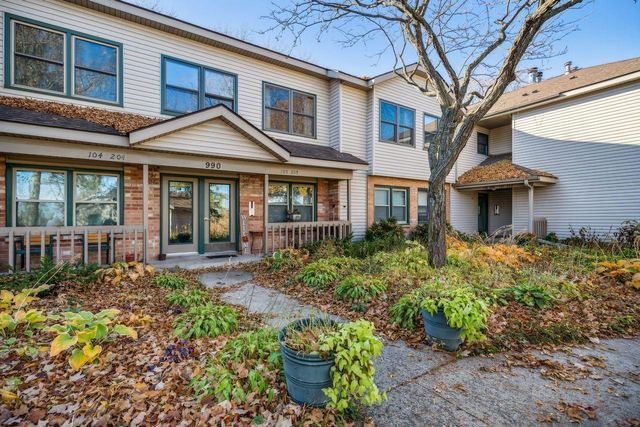 $219,000 | 990 Kensington Trail, Unit 205 | Eagan