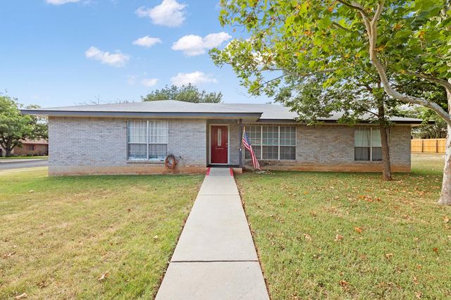 $399,000 | 408 West Nimitz Street | Fredericksburg