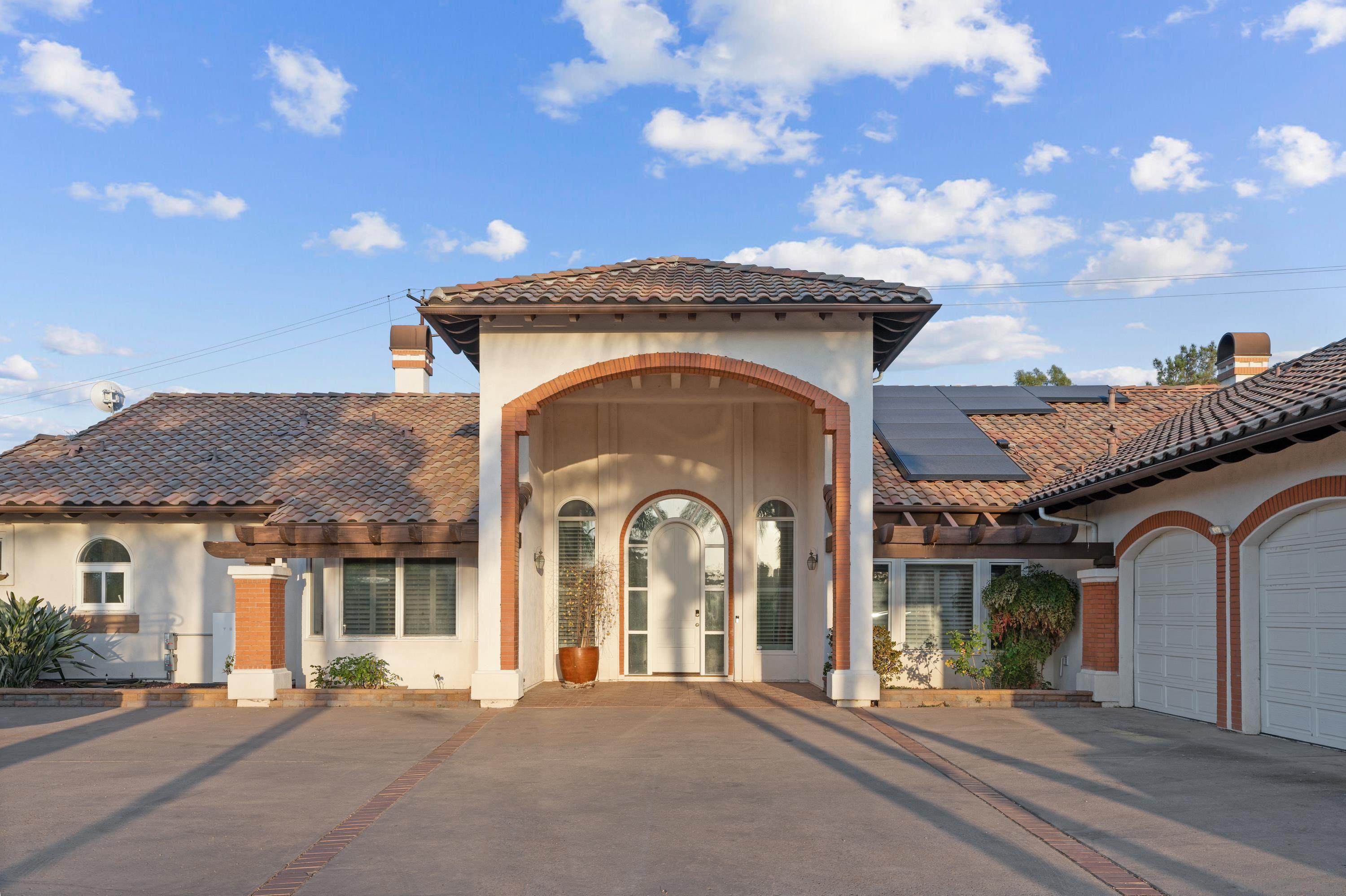 a large building with a outdoor space