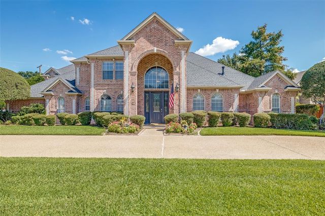 $675,000 | 5805 Archbishop Court | Southwest Arlington