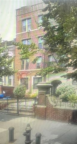 $2,149,000 | 511 Eastern Parkway | Crown Heights