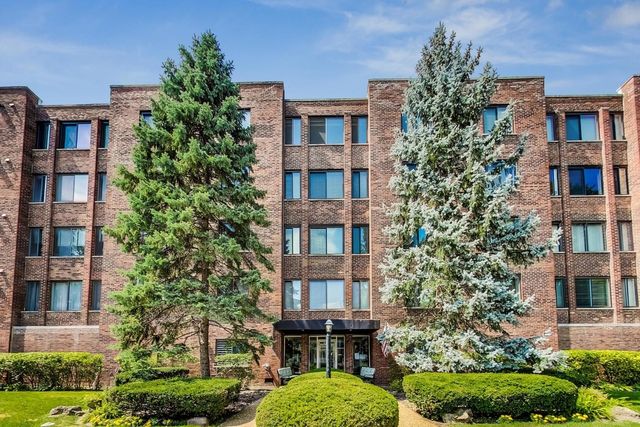 $264,000 | 110 South Dunton Avenue, Unit 2K | Arlington Heights