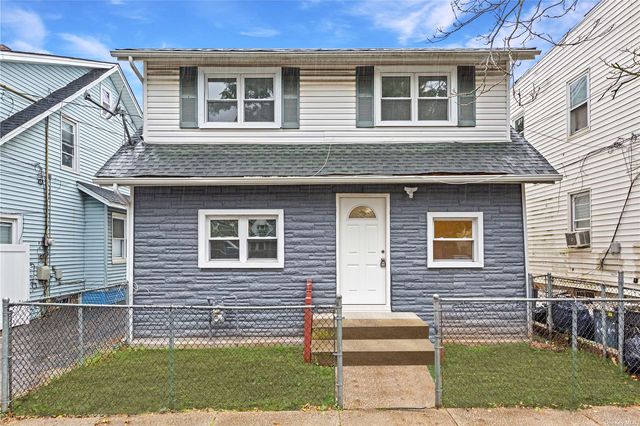 $580,000 | 95 Albemarle Avenue | Hempstead Village