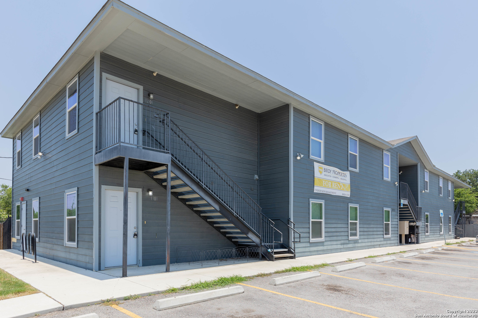 a view of a building entrance