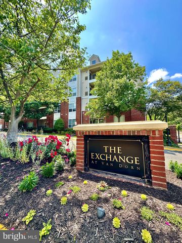 $2,150 | 4850 Eisenhower Avenue, Unit 108 | Exchange at Van Dorn Condominiums