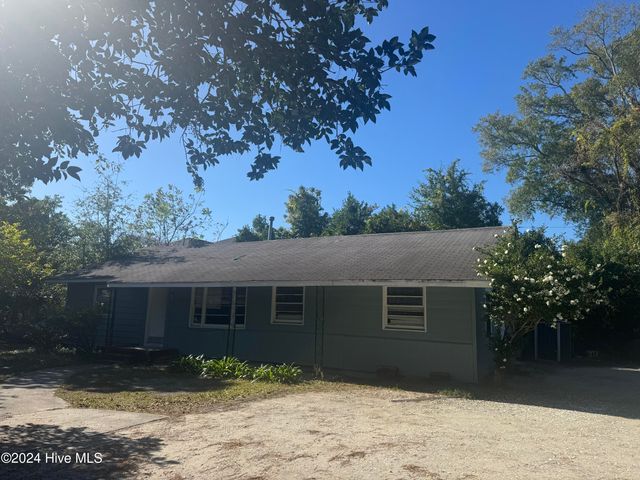 $2,200 | 106 Hawthorne Drive | Winter Park