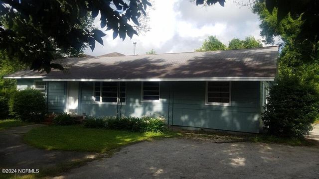 $2,400 | 106 Hawthorne Drive | Winter Park