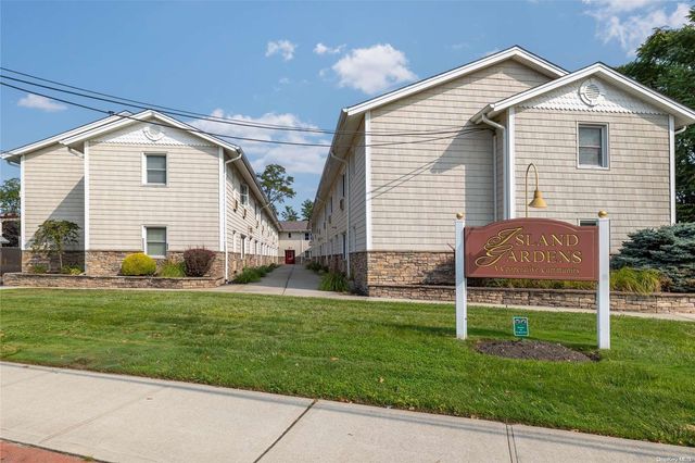 $229,900 | 490 Main Street, Unit 9A | Farmingdale Village