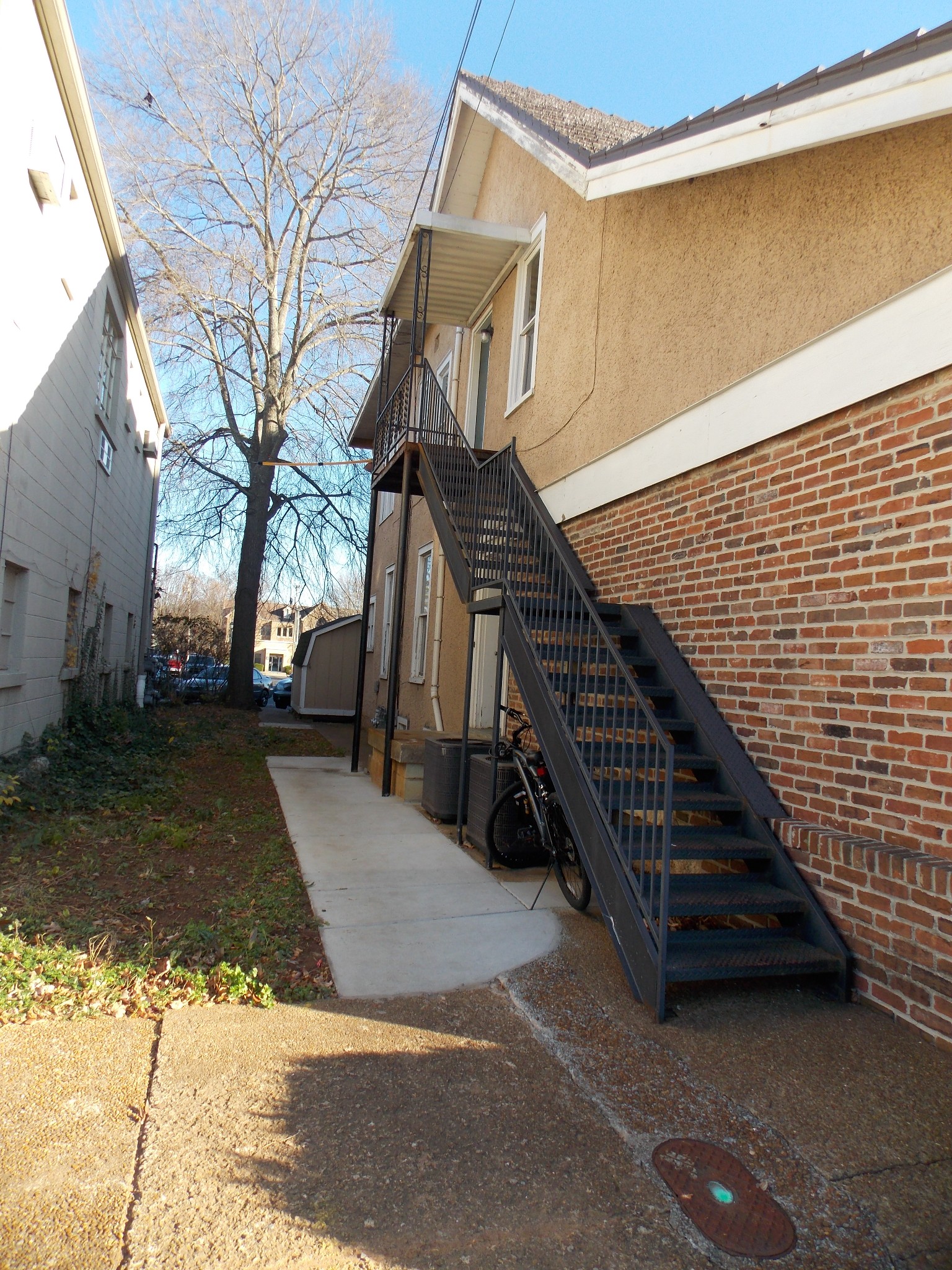 a view of an entryway with a house