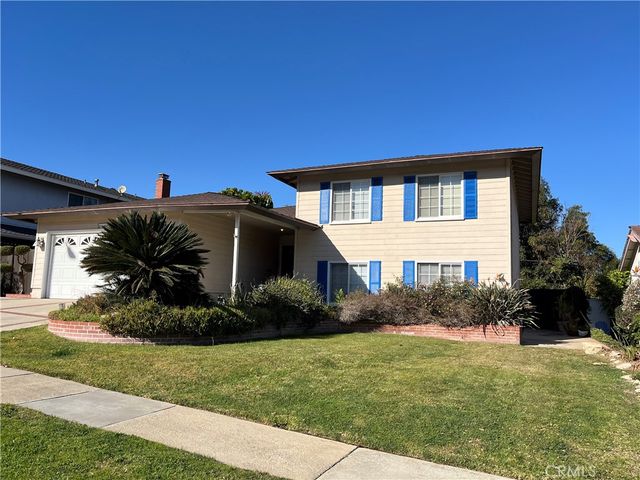 $1,295,000 | 1945 Via Madonna | South Bay