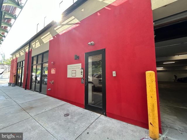 $1,950 | 4304 Cresson Street, Unit 3 | Main Street Manayunk