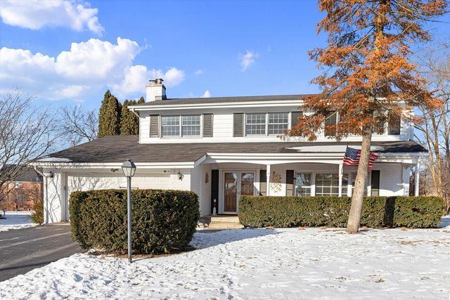 $819,900 | 8 Cornell Drive | Lincolnshire