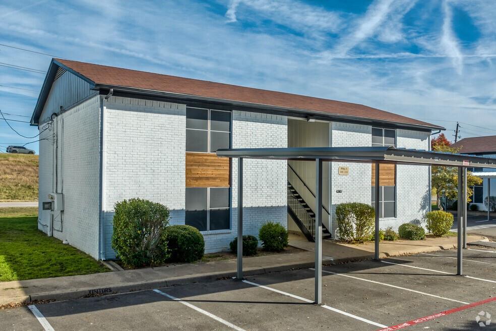 a view of a building entrance