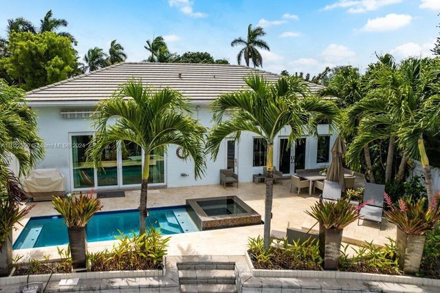 $2,090,000 | 5831 Northeast 14th Road | Coral Ridge Isles