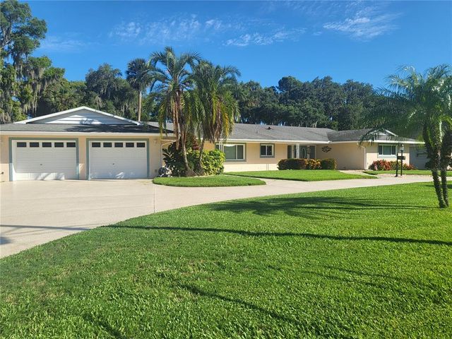 $1,100,000 | 1101 Lake Shore Boulevard | Tavares