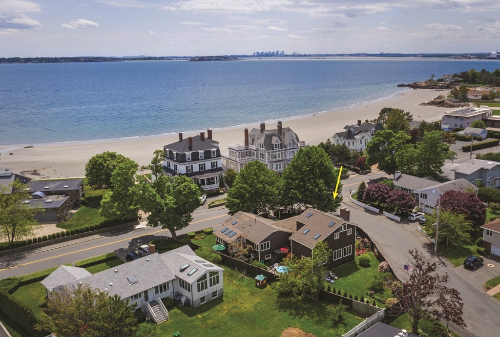 an aerial view of multiple house