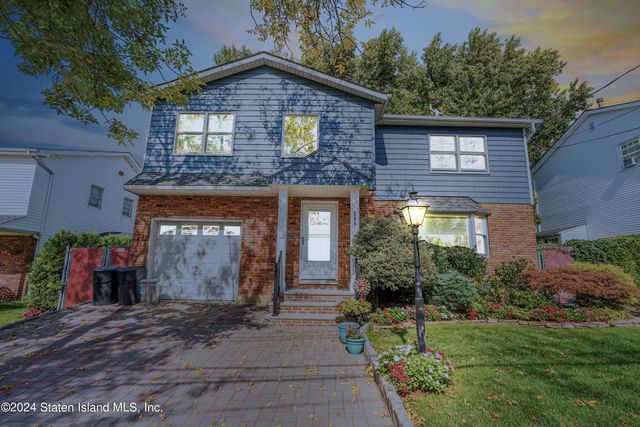 $1,149,888 | 205 Noel Street | Annadale