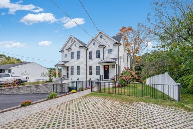 $1,650,000 | 262 Rosemary Street, Unit 262 | Needham Heights