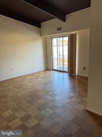 $2,100 | 11332 Cherry Hill Road, Unit 2K30 | Beltsville