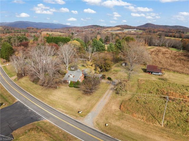 $215,000 | 5830 Austin Little Mountain Road | Edwards Township - Wilkes County