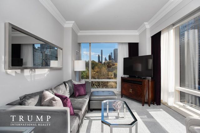 $2,400,000 | 1 Central Park West, Unit 610 | Upper West Side