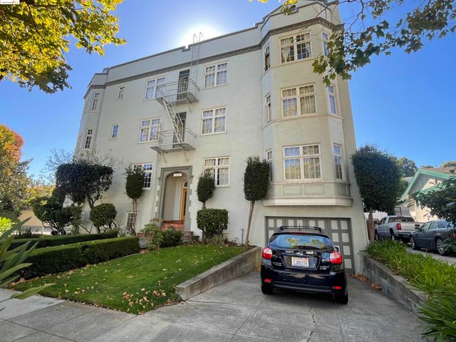 $4,400,000 | 1418 Central Avenue | West End