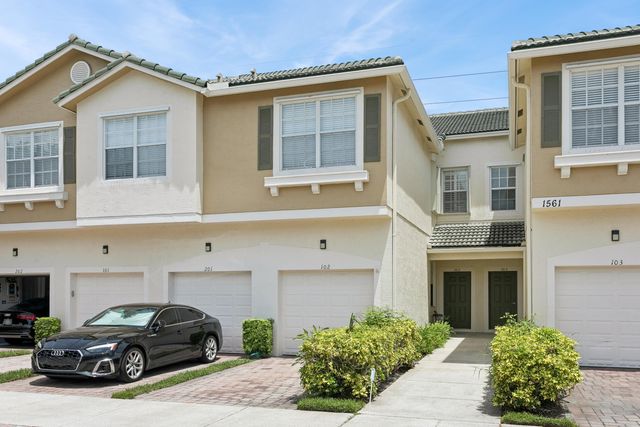 $340,000 | 1561 Southeast Wilshire Place, Unit 102 | Stuart