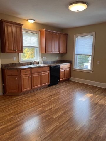 $1,800 | 543 North Washington Street, Unit 2 | Central North Attleboro