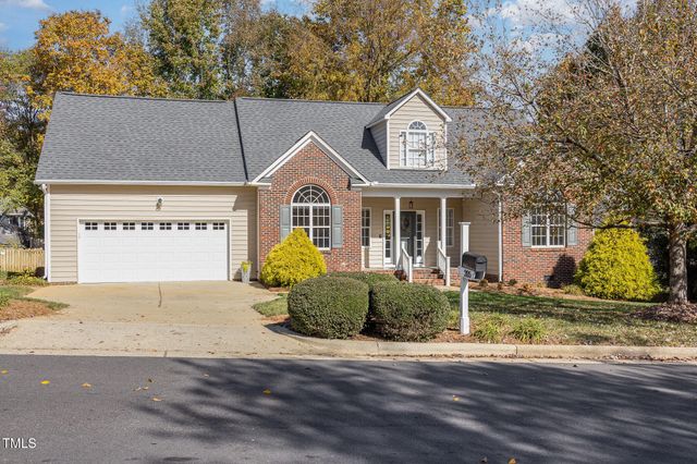 $423,000 | 205 Foxbury Drive | White Oak