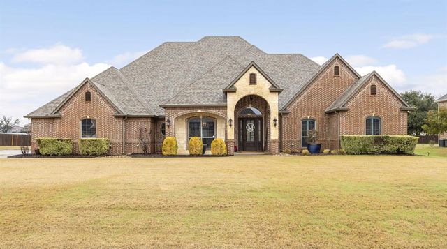 $690,000 | 2036 Willow Bend Drive | Oak Leaf