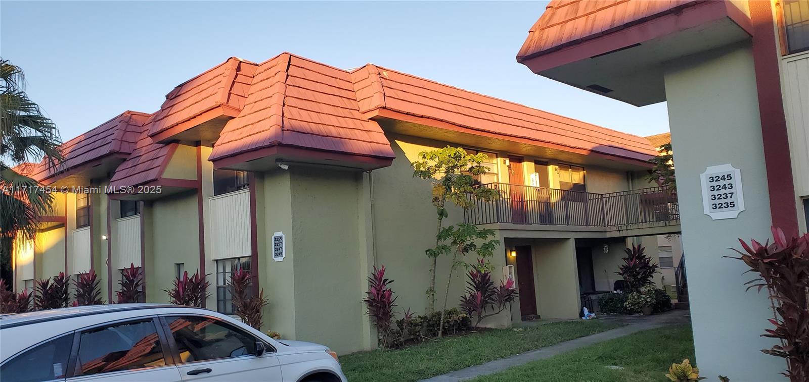 a view of house with outdoor space