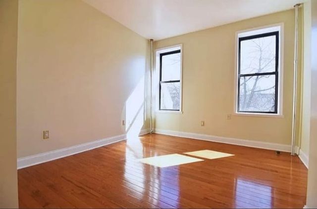 $3,195 | 658 Prospect Place, Unit 8 | Crown Heights