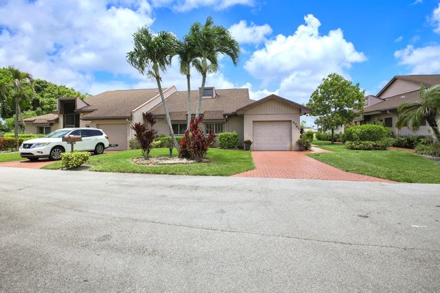 $399,000 | 4761 Fountains Drive South | Fountains of Palm Beach