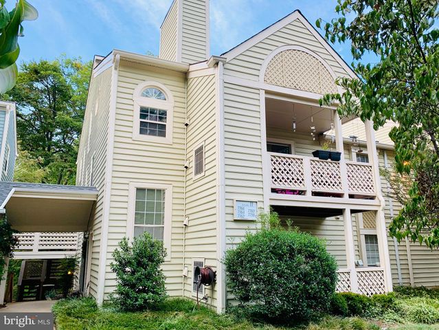 $2,100 | 7762 Willow Point Drive | West Falls Church