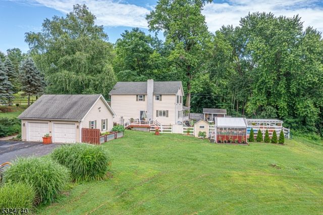 $649,900 | 18 West Crisman Road | Blairstown