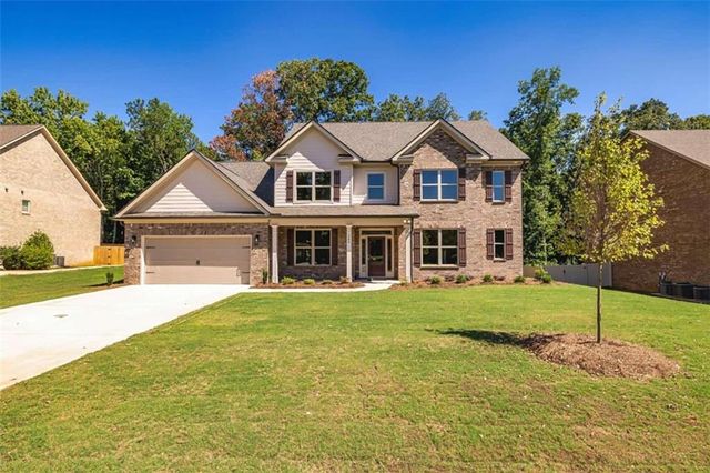 $568,400 | 204 Shelton Drive